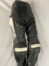 Load image into Gallery viewer, River Road Kevlar Road race Pant  42
