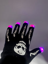 Load image into Gallery viewer, Street FX Light Up Skull Glove
